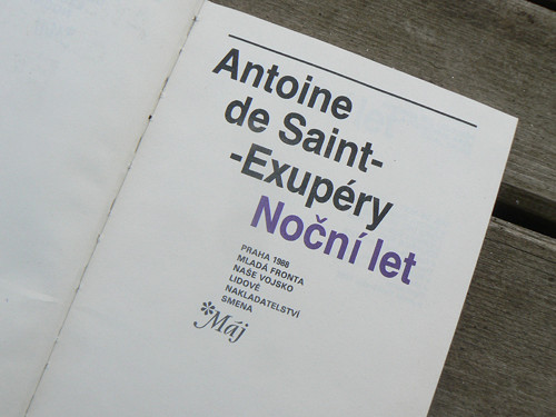 Noční let - Antoine de Saint-Exupéry...