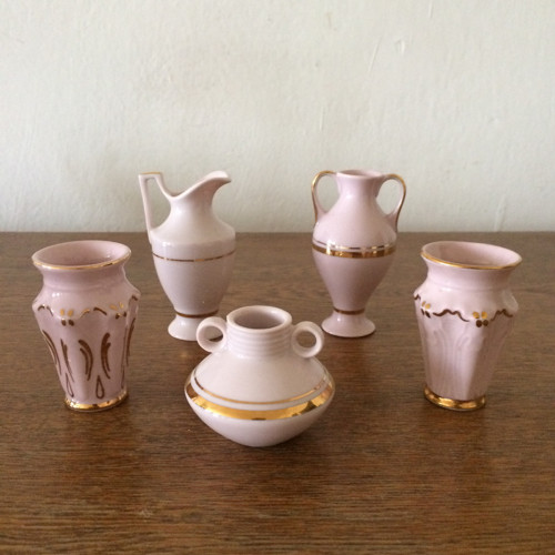 Sada růžového porcelánu