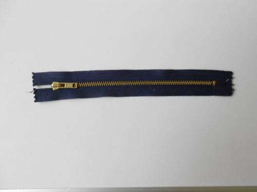 Zip kovový 16cm