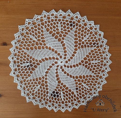 Háčkovaná dečka - 33 cm / SLEVA