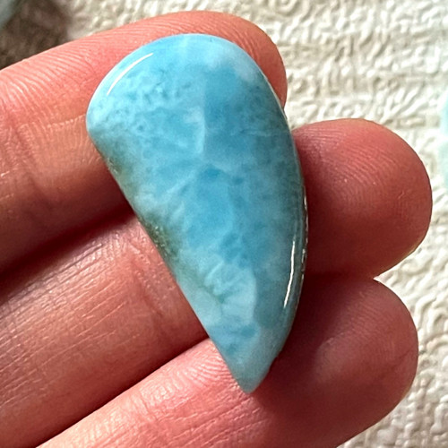 Larimar kabošon LA-3115 (č.2 nepravidelný)