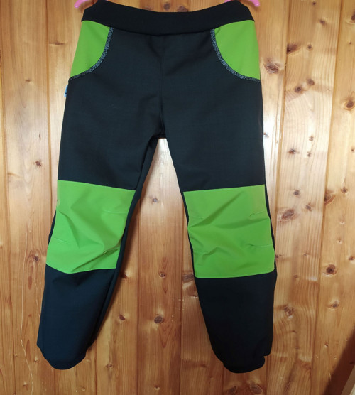 Softshellové černo zelené kalhoty
