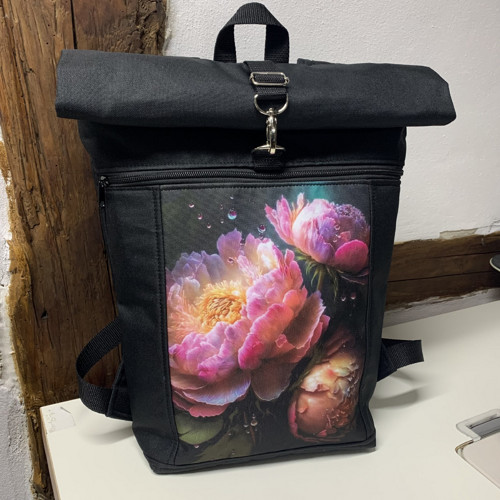 Pivoňky - přední kapsa na zip — foto 1
