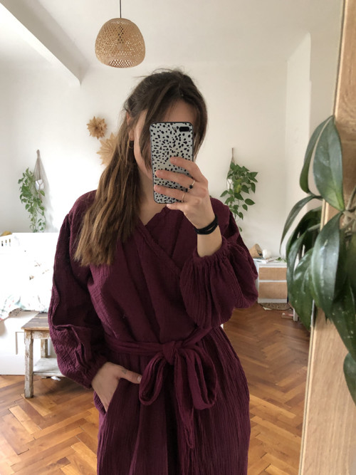 Zavinovací červené šaty na přání — foto 1