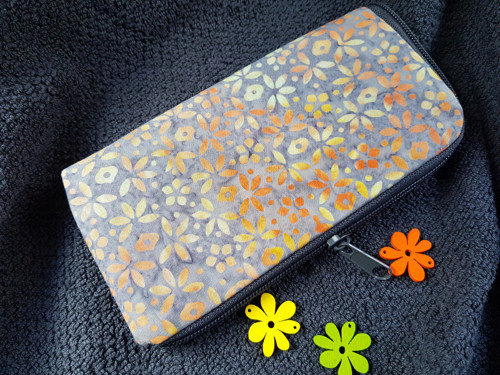 Obal na mobil Veselé kytičky — foto 1