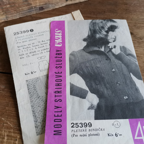 VKUS 25399 ... pletená bundička — foto 1