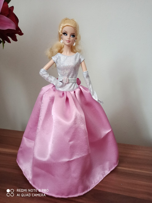 Šaty pro Barbie — foto 1