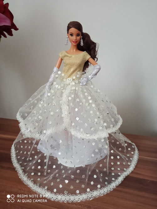 Šaty pro Barbie — foto 1