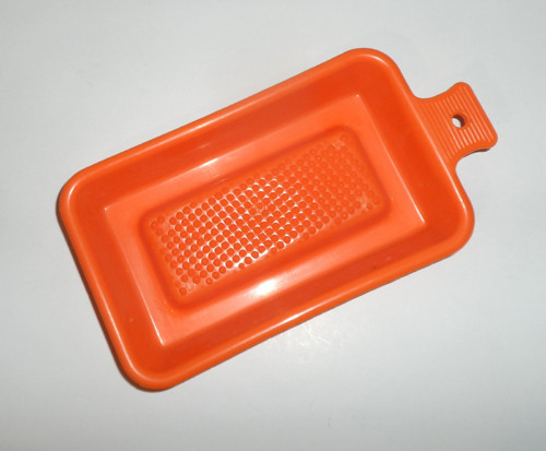 Plastové STRUHADLO, made in GDR