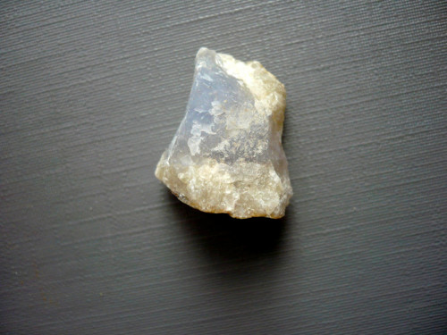Surový - chalcedon 20 mm, č.16f