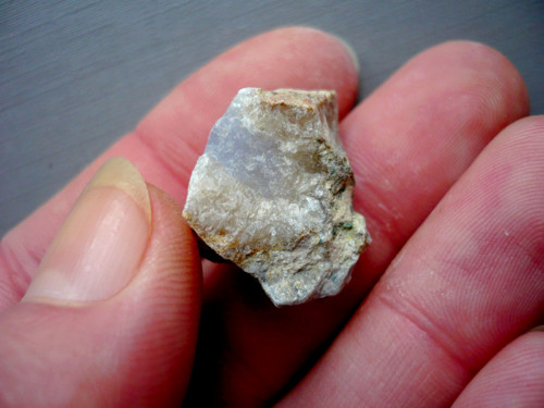 Surový - chalcedon 26 mm, č.48f