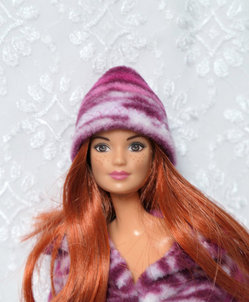 Čepice pro Barbie — foto 1