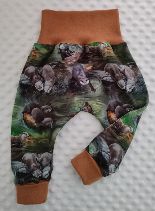 Tepláčky s kul.sedem s náplety VYDRÝSEK A KAMARÁDI