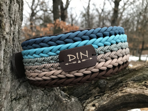 Široký nastavitelný paracord obojek