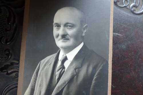 Vážený pán...stará kabinetní fotografie