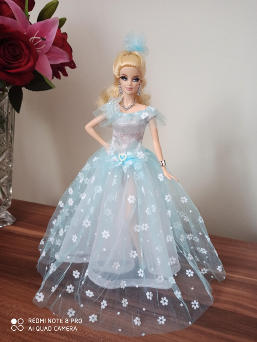 Šaty pro Barbie — foto 1