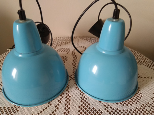 Modré závěsné lampy — foto 1