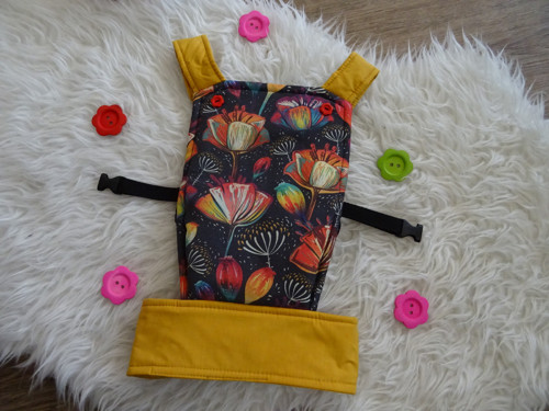 Nosítko pro panenku - Tulipány