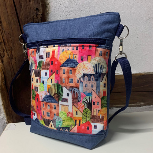 Crossbody kabelka - domečky s jeans