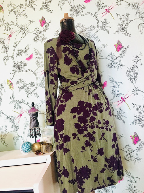 Šaty elegantní, top kvalita — foto 1