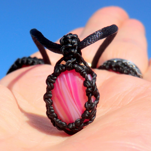Přívěsek Achát 2) 1,8 x 1,3 cm * kámen úspěchu