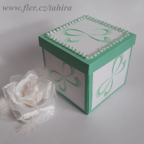Exploding box mašlička mint