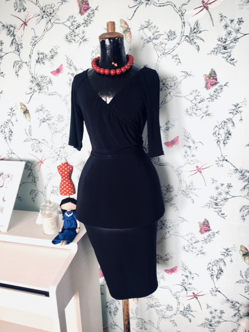 Little black dress — foto 1