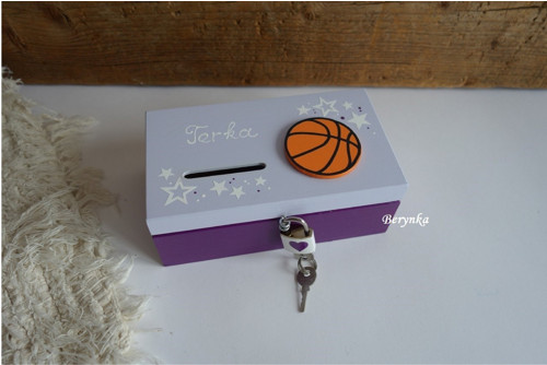 Pokladnička s basketbalovým míčem — foto 1
