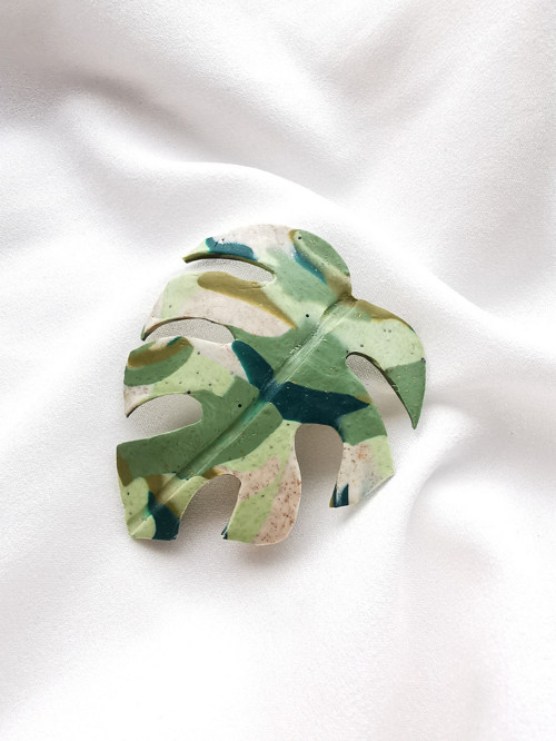 Brož monstera — foto 1