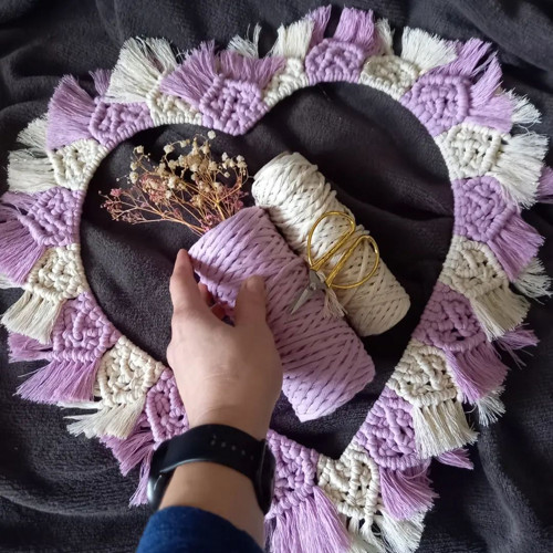 Macramé srdce - nástěnná dekorace Antique Pink