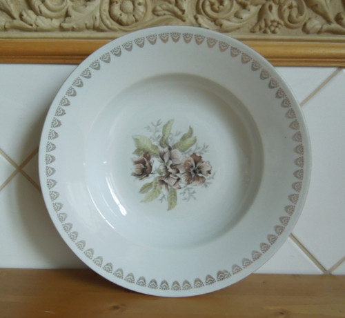 Retro porcelánový značený talíř