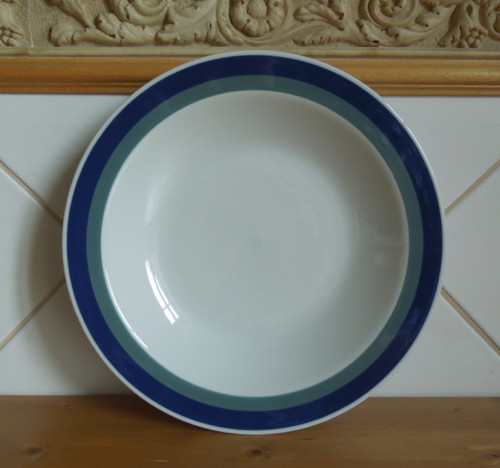 Starý značený porcelánový hluboký talíř