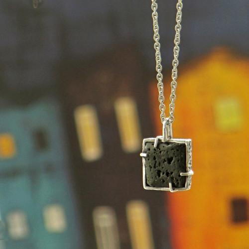 Hranatá láva, stříbro (Ag 925) — foto 1