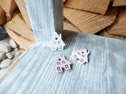 Nálepky dřevěné domečky 2,8 cm 12 ks pastel