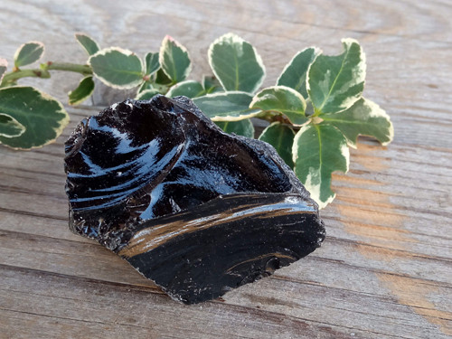Obsidián černý, surový č. 28