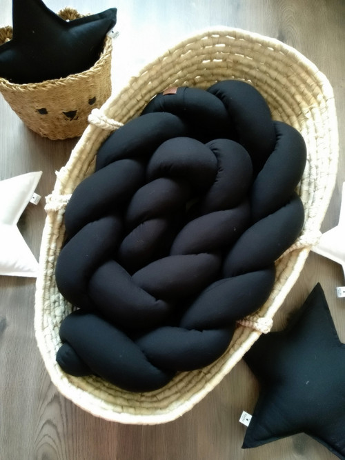 Pletený mantinel