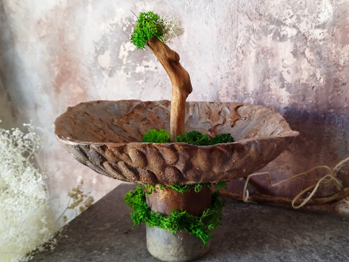 Betonový etažér s mechem " Bronz+hnědá+zelená"