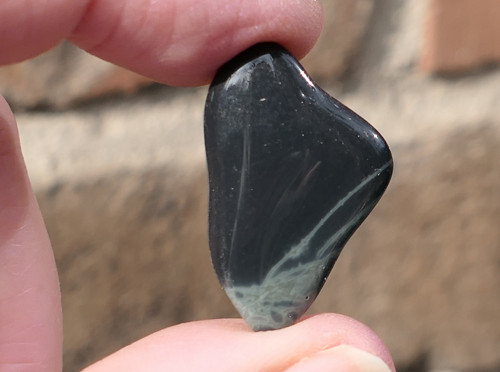 Obsidián pavoučí (27 mm) J8943