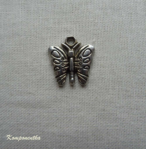 Kovový přívěsek motýla 15x16mm 1kus
