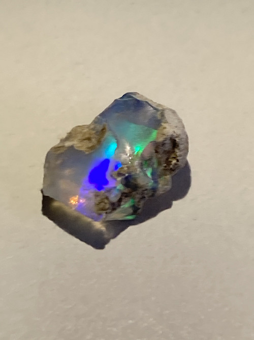 OHNIVÝ WELO OPÁL (B)surový, 12x7x6,5 mm ETIOPIE