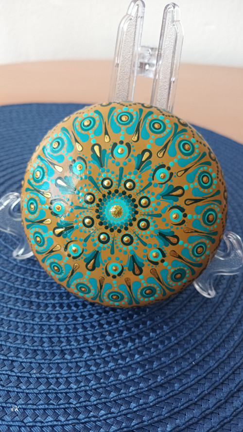 Malovaný kámen, mandala