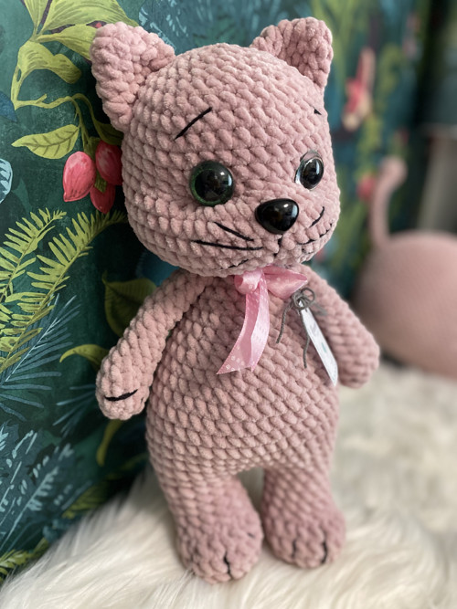 Ňuňací kočička - plyšák cca 38 cm