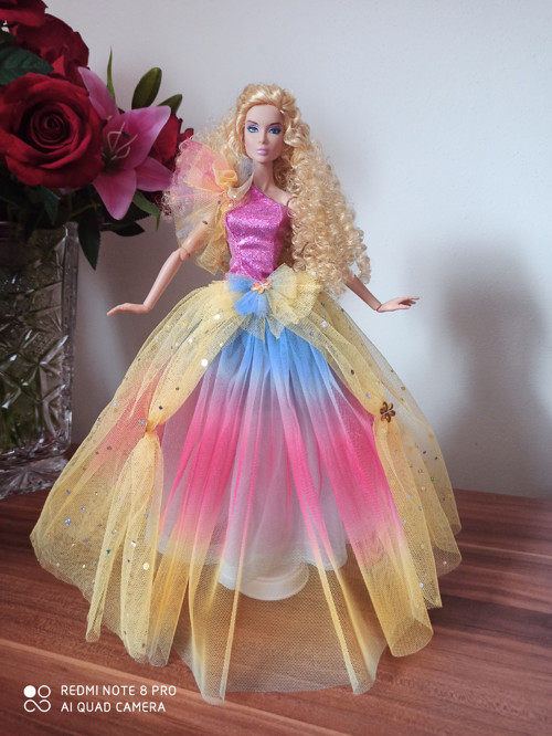 Šaty pro Barbie — foto 1
