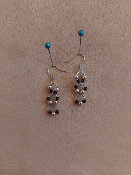Black & Silver Beads I