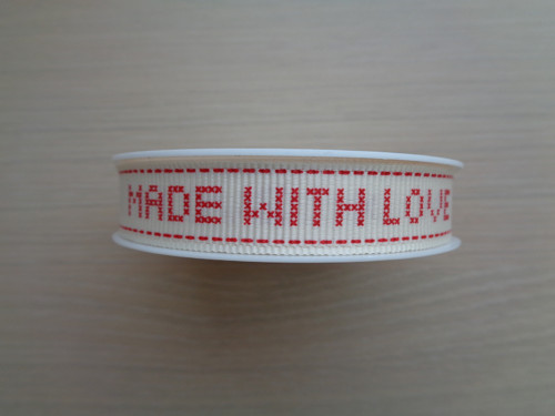 Stuha "MADE WITH LOVE" 3 m červená