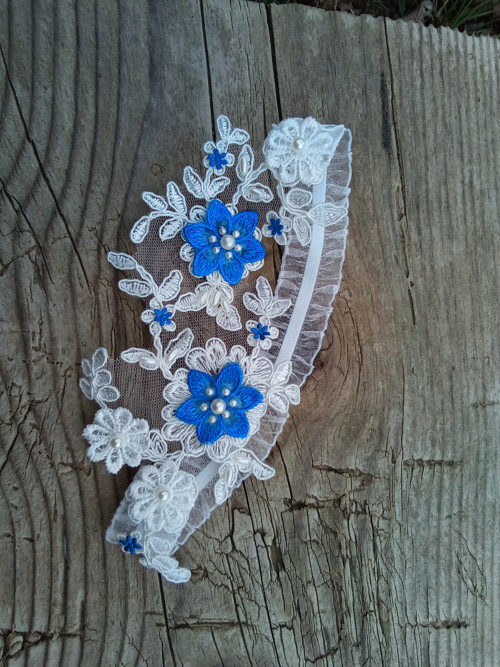 Svatební podvazek Ivory + kráľovská modrá 2
