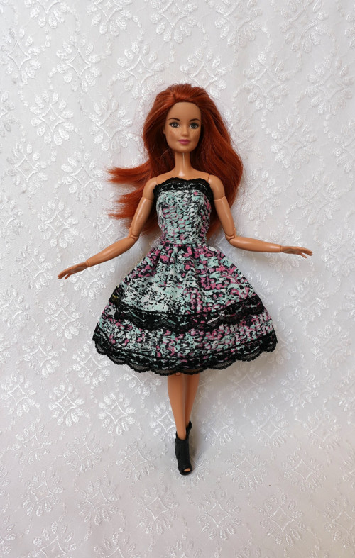 Letní šaty pro Barbie — foto 1