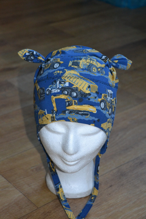 Ušanka na zavazování "stavební stroje"47-51cm