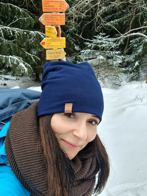 Modrá čepice...UNI — foto 1