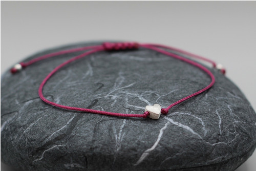 Minimalistický náramek - Tiny heart (fuchsiová) — foto 1